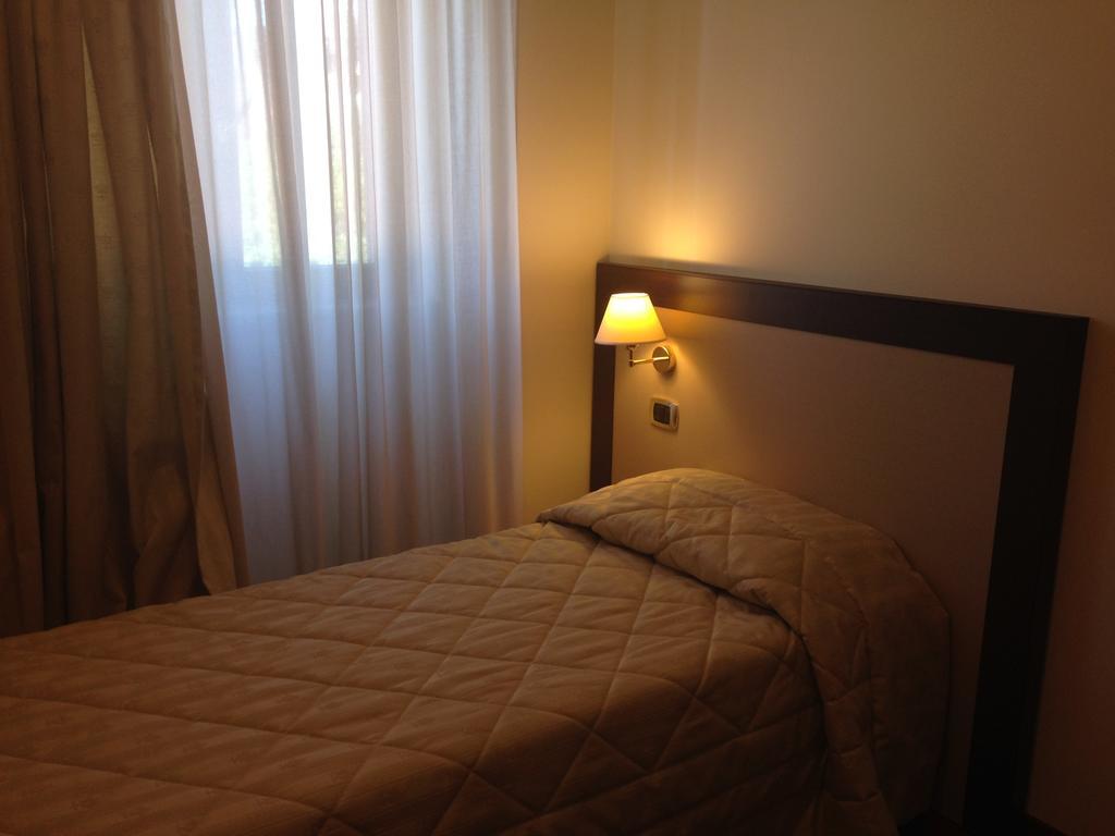 צ'יאמפינו La Locanda Del Palatoraffinato חדר תמונה