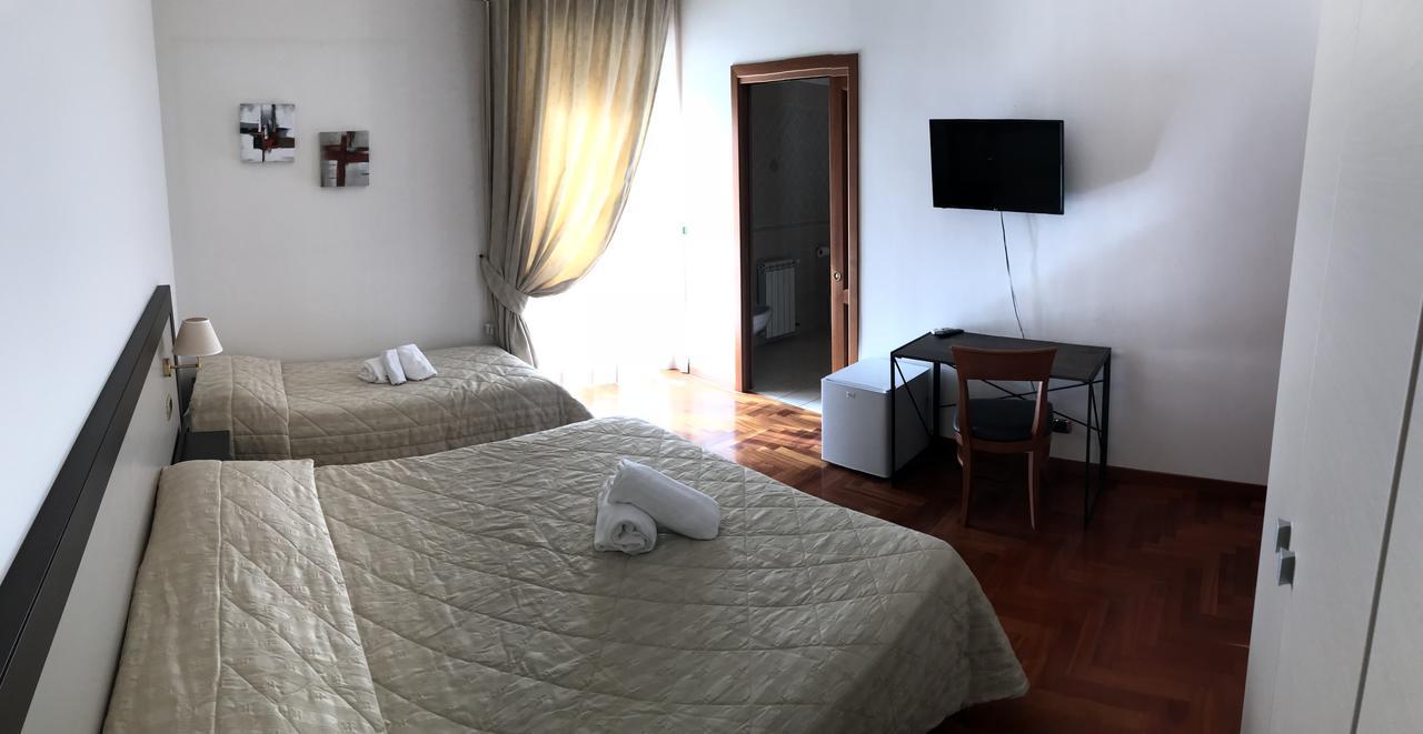צ'יאמפינו La Locanda Del Palatoraffinato מראה חיצוני תמונה
